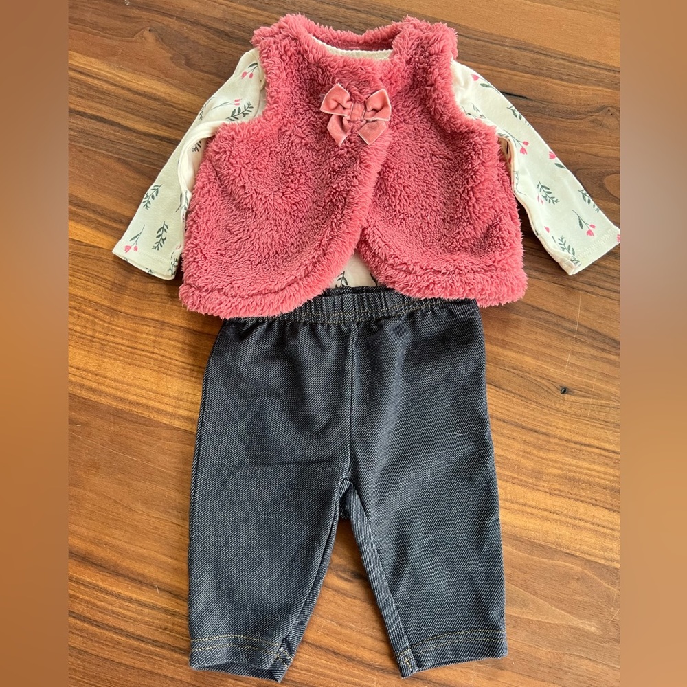 Carter’s baby girl outfit